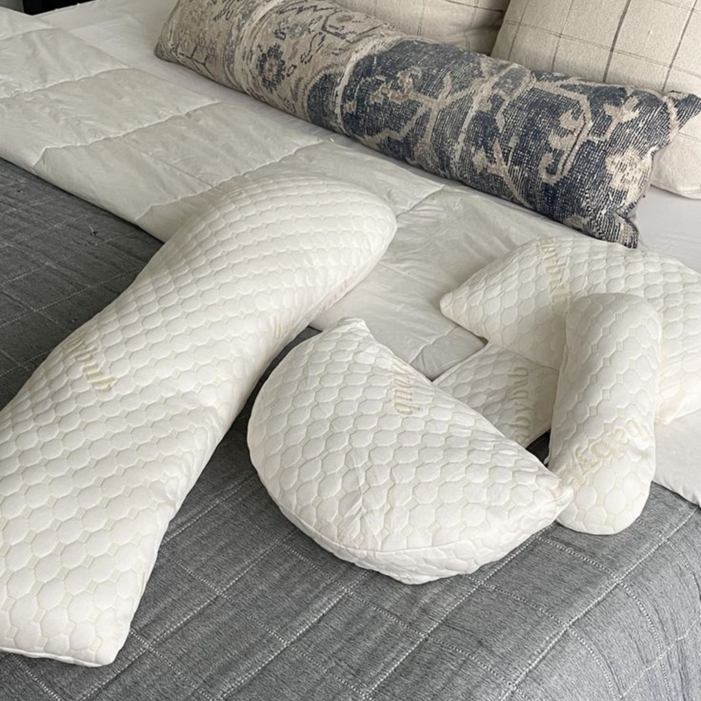 BabyLuxe™ Maternity Pillow